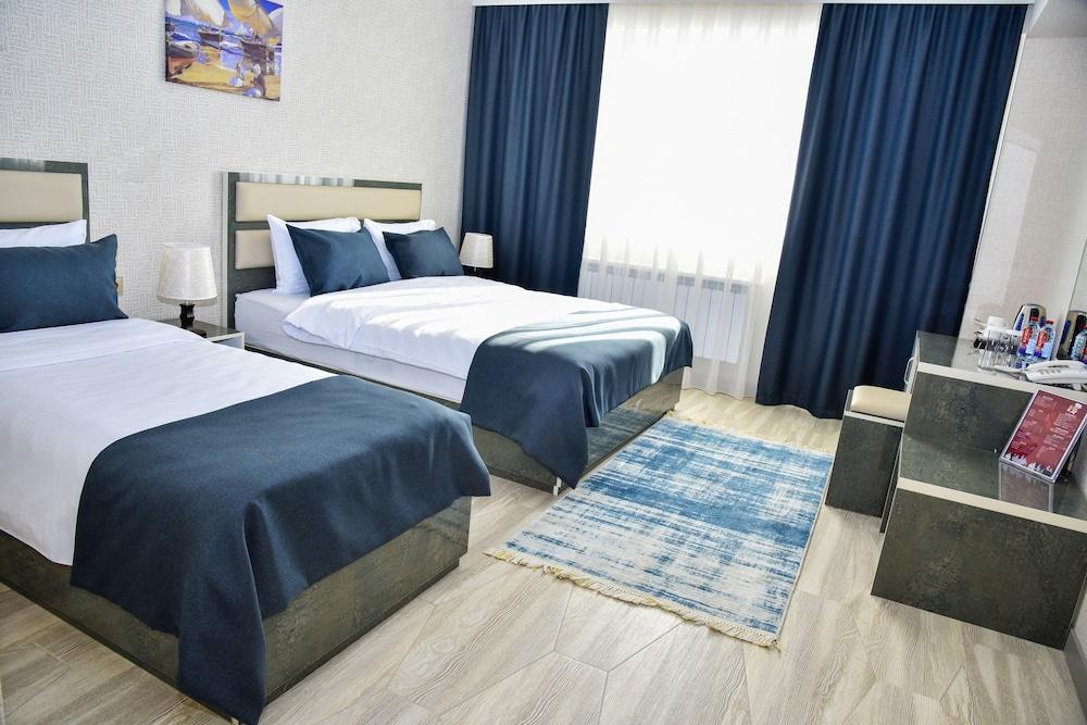 Supreme Hotel Баку Екстериор снимка