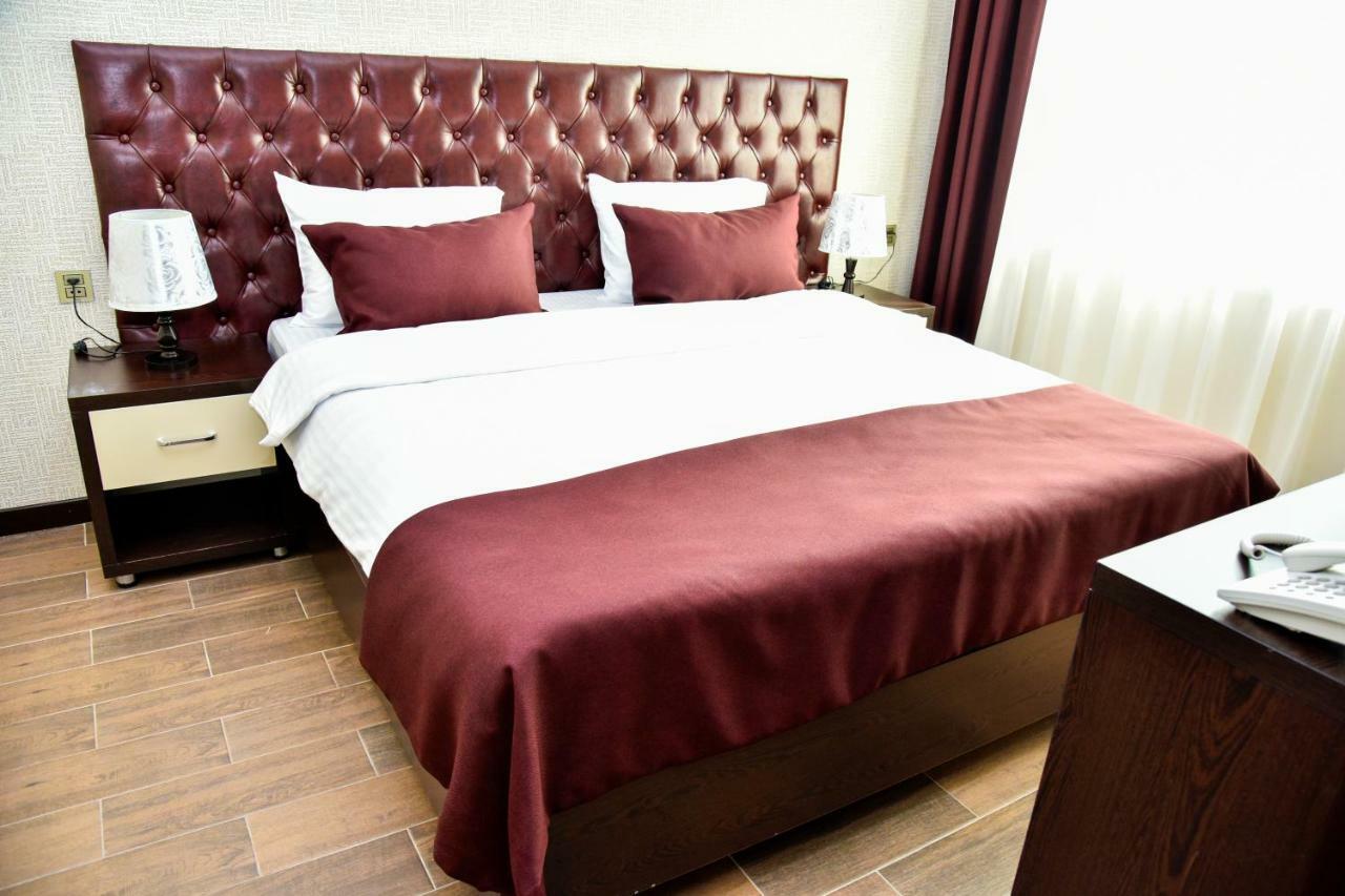 Supreme Hotel Баку Екстериор снимка