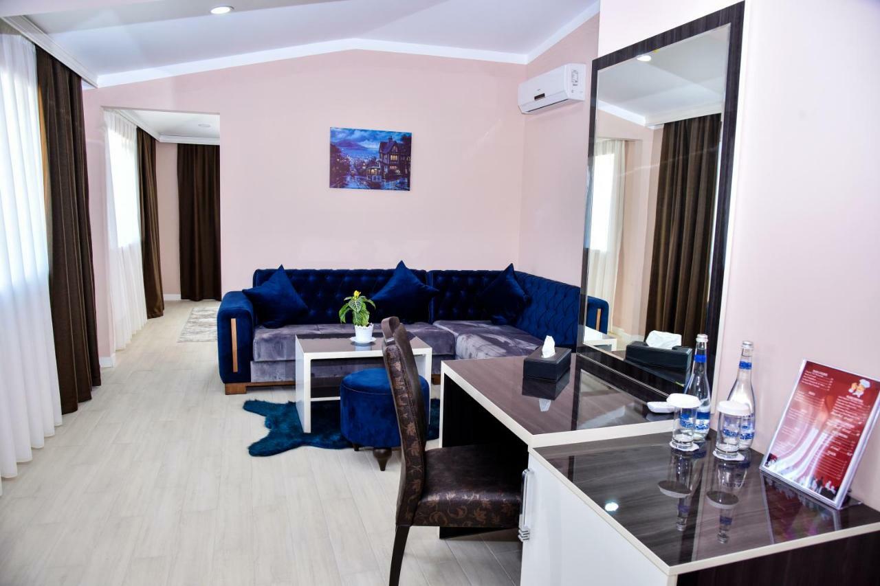 Supreme Hotel Баку Екстериор снимка